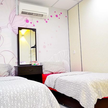 Branded Hotel Malacca Esterno foto